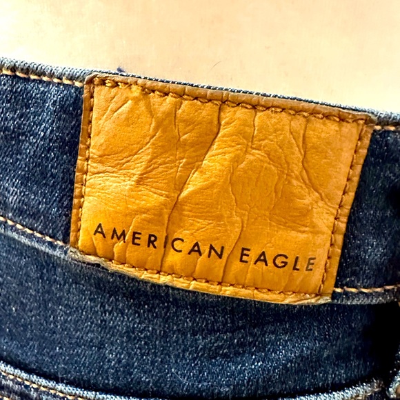 NWT American Eagle Super High Rise Flair Jeans - Picture 9 of 10